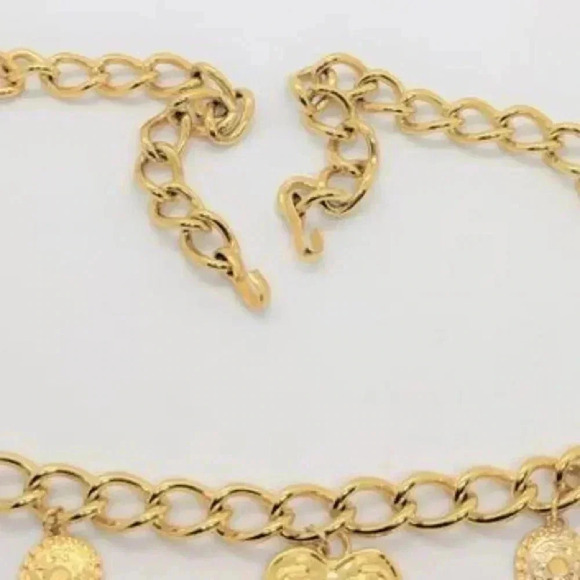 Escada Women’s Vintage Couture Gilded Gold Chain Charm Belt - Picture 13 of 16